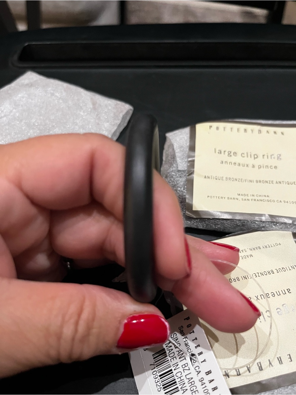 Pottery Barn Large Clip Ring - Black set of 4 $20 - Picture 4 of 6
